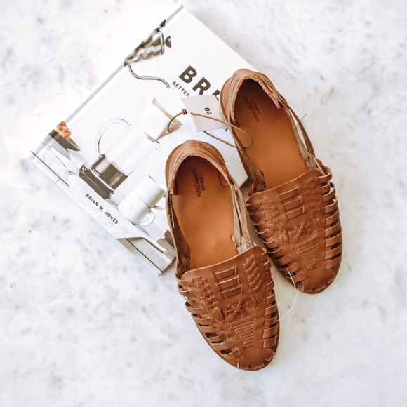 urban outfitters huarache sandals
